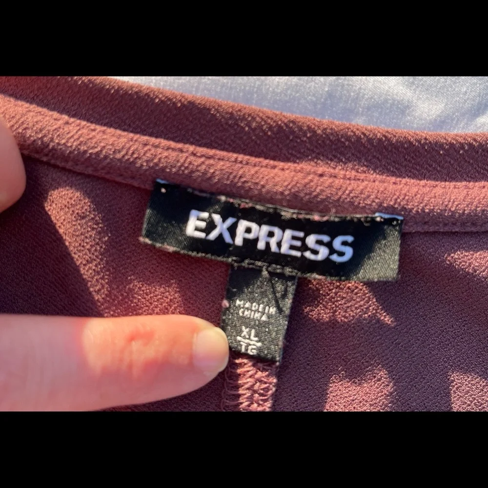 Sleeveless Knit Top - Picture 3 of 7